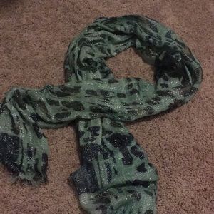 Sparkly scarf